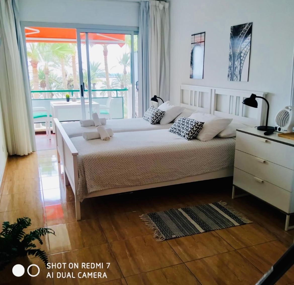 Comodoro Cristianos Beach Vivienda Vacacional Apartman Los Cristianos  Kültér fotó